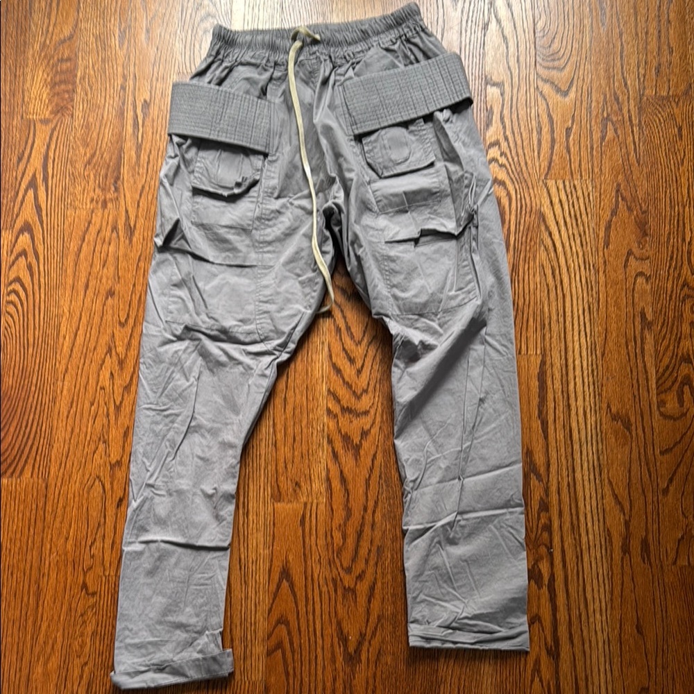 MNML Gray Cargo Pants with Drawstring Waist and Relaxed Fit